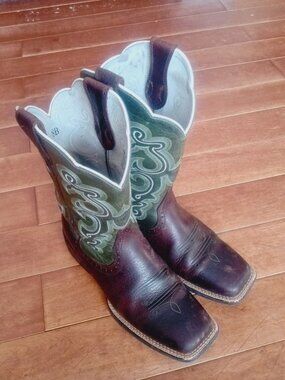 Ariat Women's Quickdraw Leather Cowboy Boots 8B